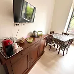 Fiuggiamo House פיוג'י